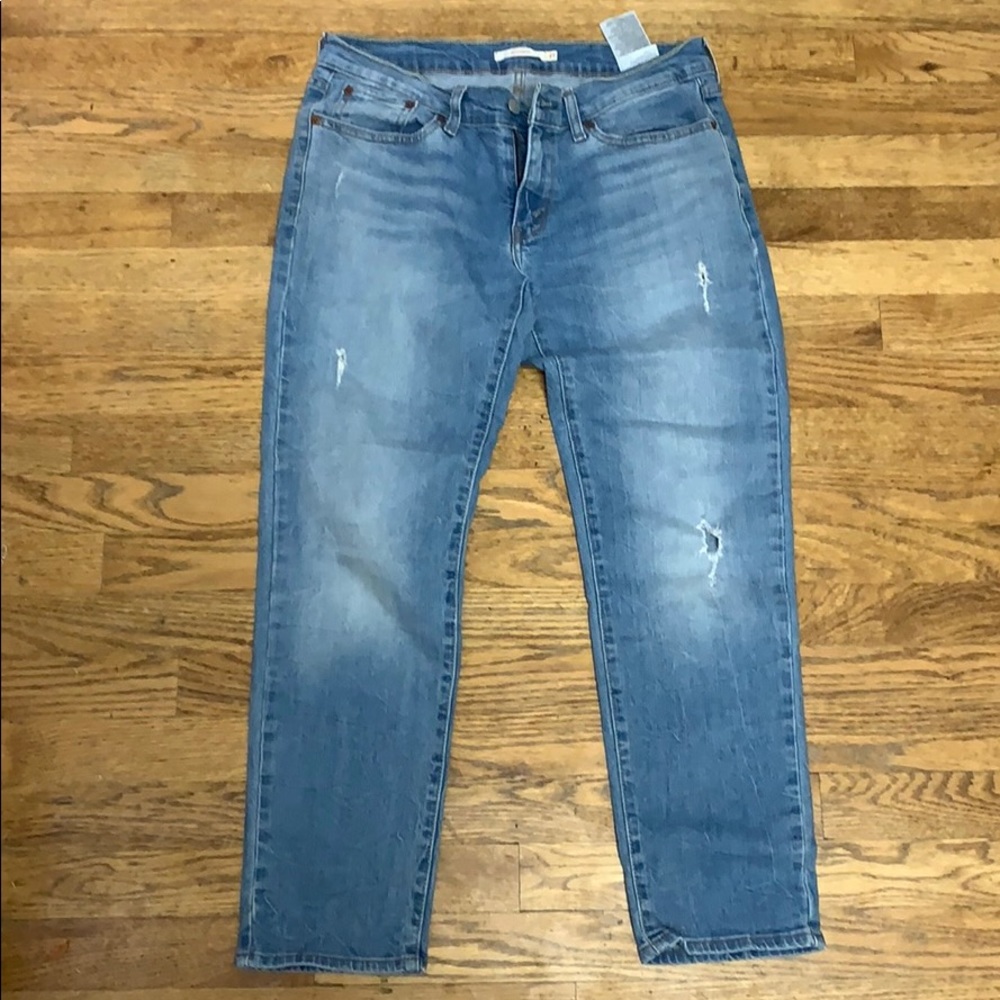 ✅Women Levi’s Boyfriend Jeans size 27